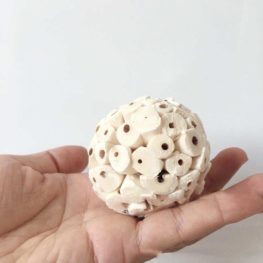 Natural Sola Balls Soft Chew Foraging Bird Toy For Rabbit Parrots Chinchillas Hamster Guinea Pig