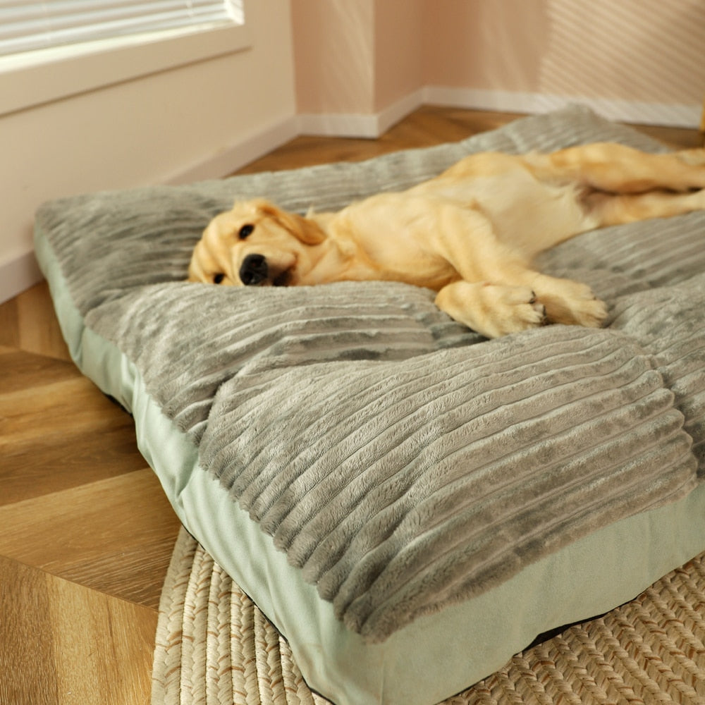 HOOPET Dog Mat Sleeping with Winter Floor Mat Removable And Washable Pet Four Seasons Universal Kennel Winter Large Dog