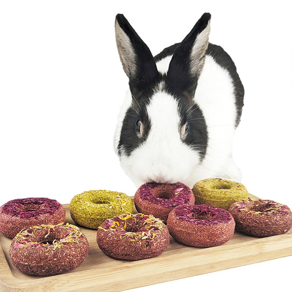 10pcs Pet Rabbit Donut Grass Cake Teeth Grinding Snacks Chew Toy For Hamsters Chinchilla Guinea Pig