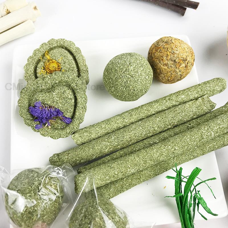 Small Animal Natural Food Chew Toys lollipops apple wood sticks For Guinea Pig Rabbit Hamster Teeth Cleaning Toys Pet Supply