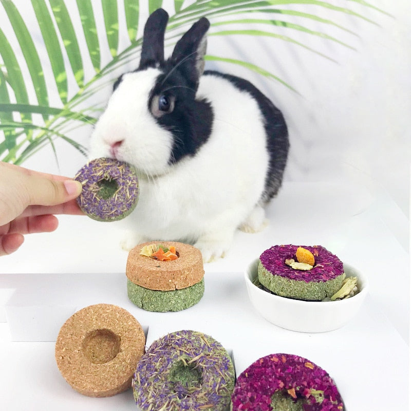 3pcs Carrot Grass Cake Bunny Chew Toys Teeth Grinding Toy Rabbit Treats Clean Teeth For Rabbits Hamsters Chinchilla Guinea Pigs