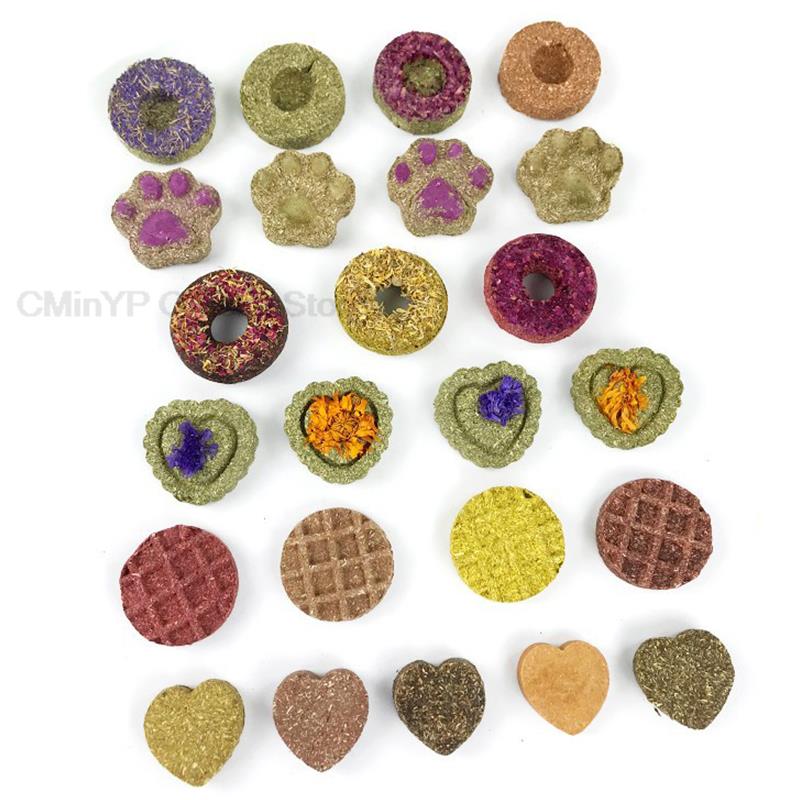 24 PCS Small Pets Rabbit Hamster Grinding Teeth Grass Cake Cookie Chinchilla Guniea Pig Molar Chew Bite Toy Snack Accessories