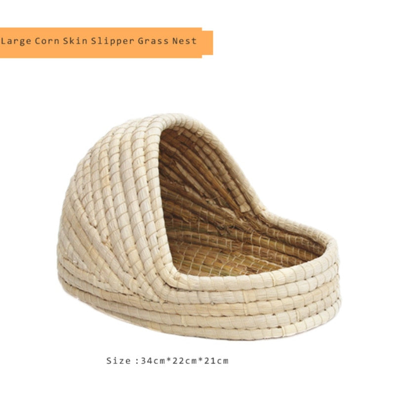 Small Pet Supplies Drop Ear Rabbit Nest Warm Grass Nest Guinea Pig Nest Dutch Pig Pet Products Hand Woven Castle Grass House