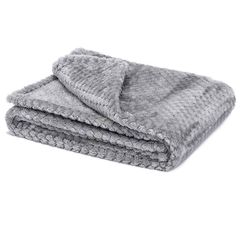 Benepaw All-season Fluffy Dog Blanket Comfortable Puppy Throw Pet Blanket For Small Medium Large Dogs Cats Mat Machine Washable