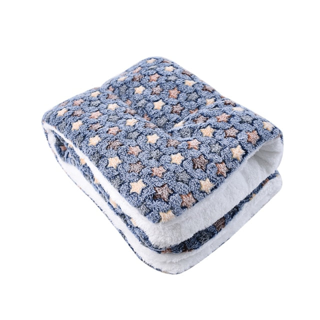 Dog Bed Cat Mat Soft Pet Blanket Bed Accessories Supplies Keep Warm In Winter Pet Sleeping Mat For Sofa Warmer Pet Supplies