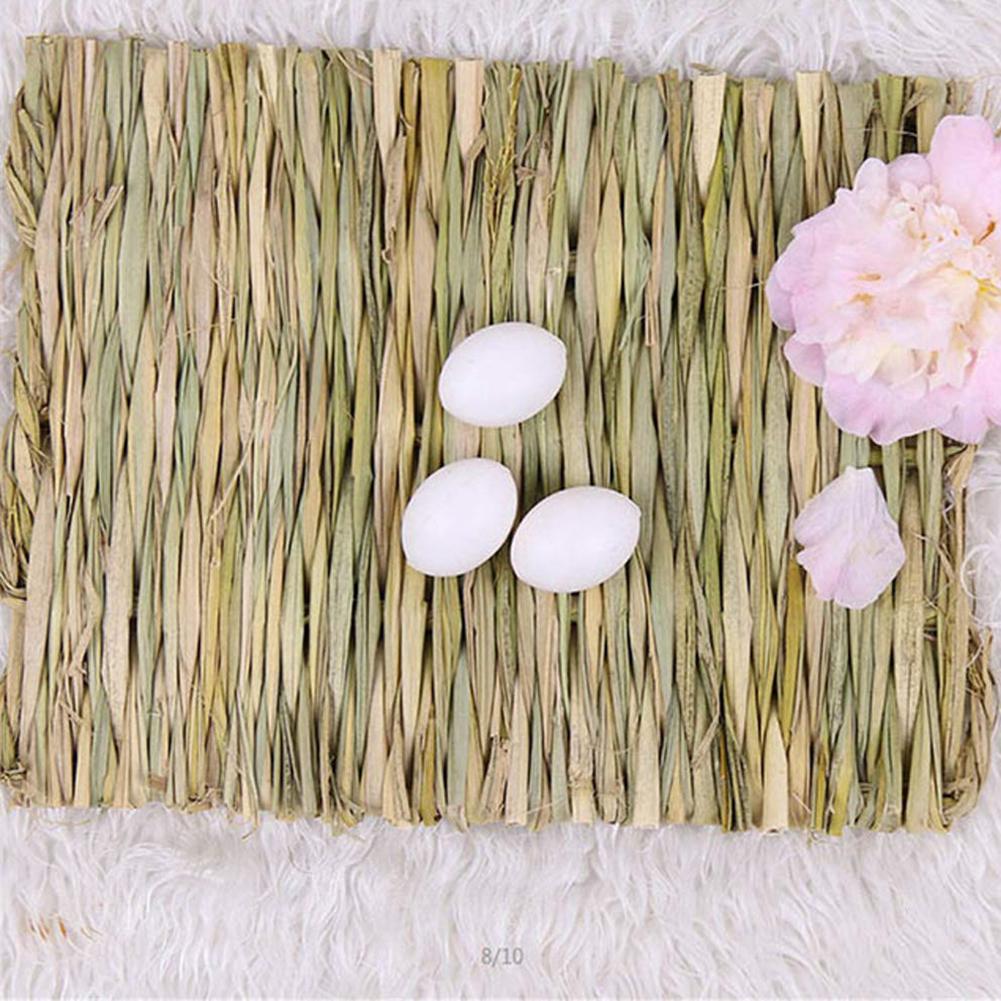 Rabbit Bunny Woven Grass Mats Bed Resting Mat Natural Hand Woven Chew Toy For Chinchilla Hamster Guinea Pig Chickens Parrots