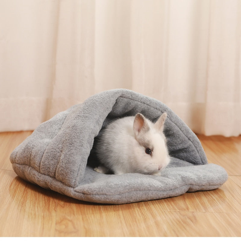 Soft Fleece Guinea Pig Bed Rabbit Hamsters Sleeping Bag Small Pets Cave Nest Bed Cushion Warm Slippers Pet House