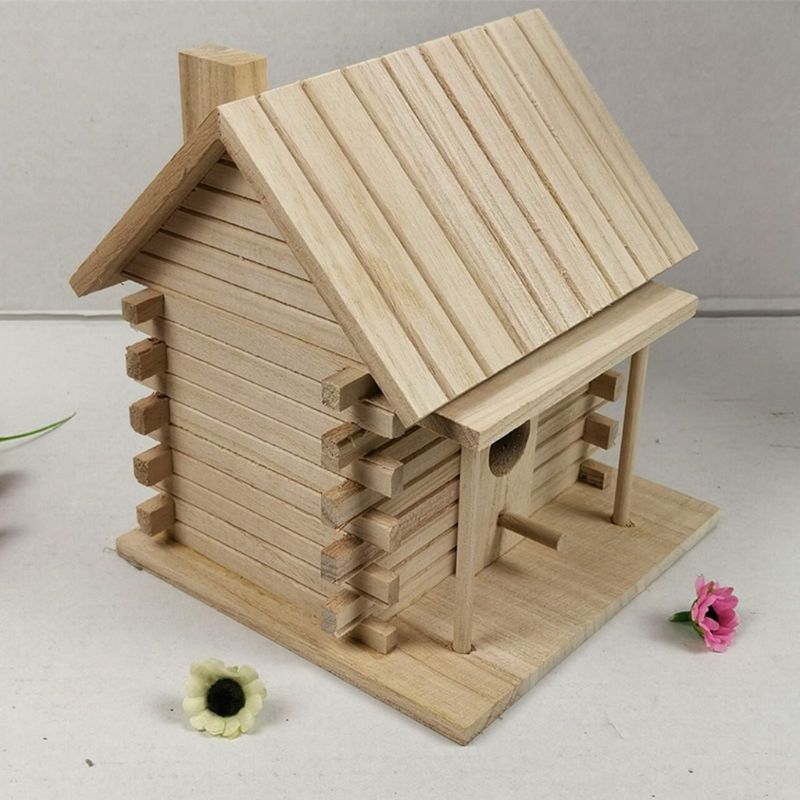 Wooden Bird House Warm Bird Breeding Box Outdoor Nest Hut Pet Toy C6UE