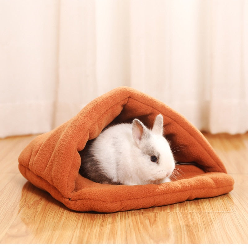 Soft Fleece Guinea Pig Bed Rabbit Hamsters Sleeping Bag Small Pets Cave Nest Bed Cushion Warm Slippers Pet House